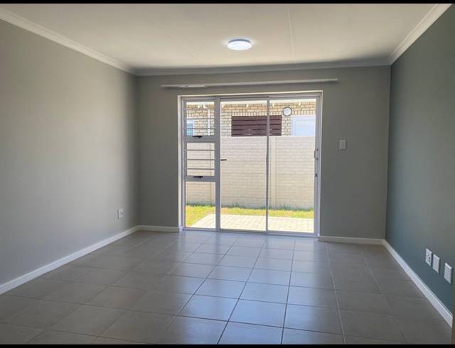 2 BEDROOM TOWNHOUSE FOR SALE IN FAIRVIEW